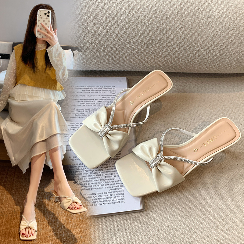 Elegant Rhinestone Strap Sandals for Women, Summer Outdoor High-Heeled Shoes, Versatile and Stylish Sandals, Wide and Large Size Women's Shoes Elegant Rhinestone Strap Sandals for Women, Summer Outdoor High-Heeled Shoes, Versatile and Stylish Sandals, Wide and Large Size Women's Shoes