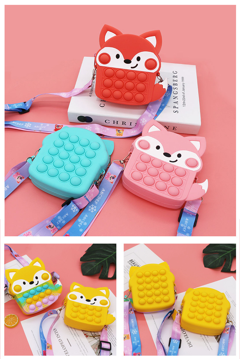 Kid's Silica Gel Animal Cute Zipper Crossbody Bag display picture 3