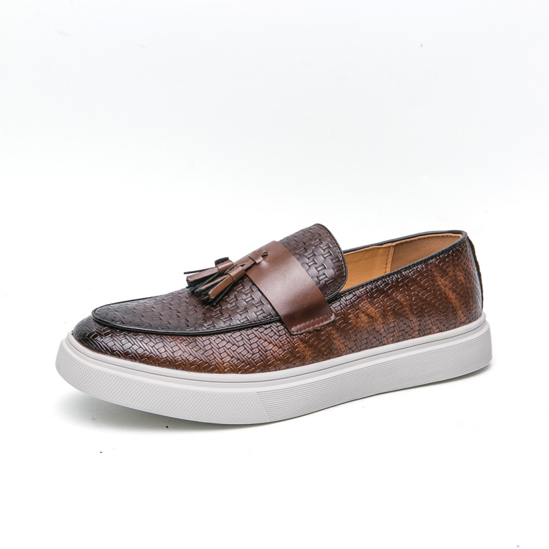 Transfronterizo nuevo más tamaño borla zapatillas hombres de moda europea y americana pasarela slip-on zapatos de cuero de los hombres de negocios personalizados zapatillas de deporte casuales