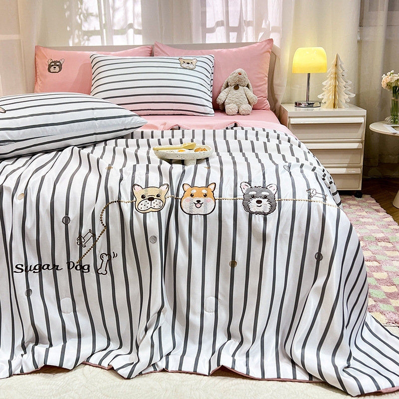 AB Version Washable Silk Summer Comforter Set Four-Piece Set, Summer Cooling Comforter Set Simple Embroidered Air Conditioner Cover Gift Set Summer Cover