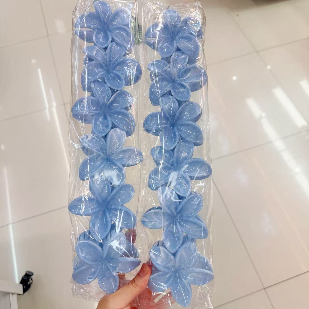 Europa y los Estados Unidos explotaron 8CM huevo flores clip de cabello de alta calidad para mujeres agarrar el cabello de tiburón color caramelo transfronterizo agarrar clip de cabello