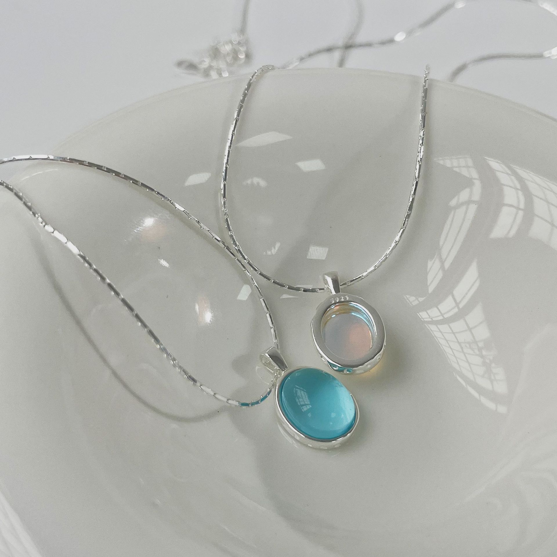 8g Weight Moonstone Inlay Material Pendant Necklace Classification 1 Piece Quantity 925 Sterling Silver Moonstone Inlay Oval Pendant Necklace