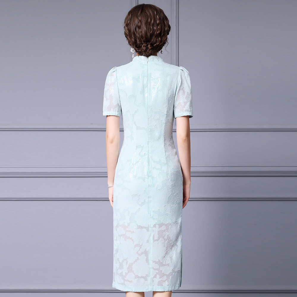 Abito slim-fit Zhili con un tocco lussuoso e sofisticato, Cheongsam modificato in stile cinese con perline, nuovo_voghion.com