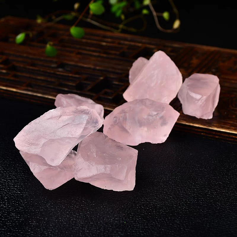 Organic crystal, natural ore, carved sample, training