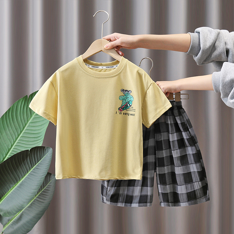 7277 Traje de camiseta de manga corta para niños 2025 nueva ropa delgada de verano para niños, traje de verano de dos piezas de verano