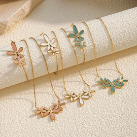 项链;耳环;戒指