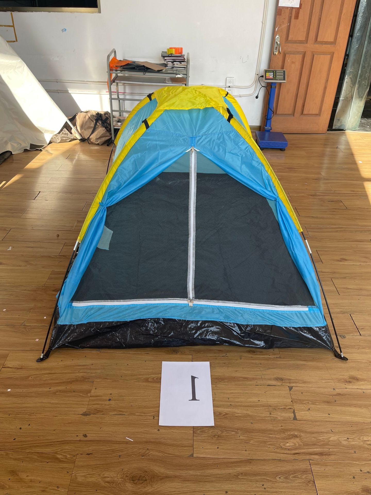 Venta directa de fábrica al aire libre doble adulto tienda de campaña suministros para acampar en la playa de una sola capa conveniente, instalación simple y rápida