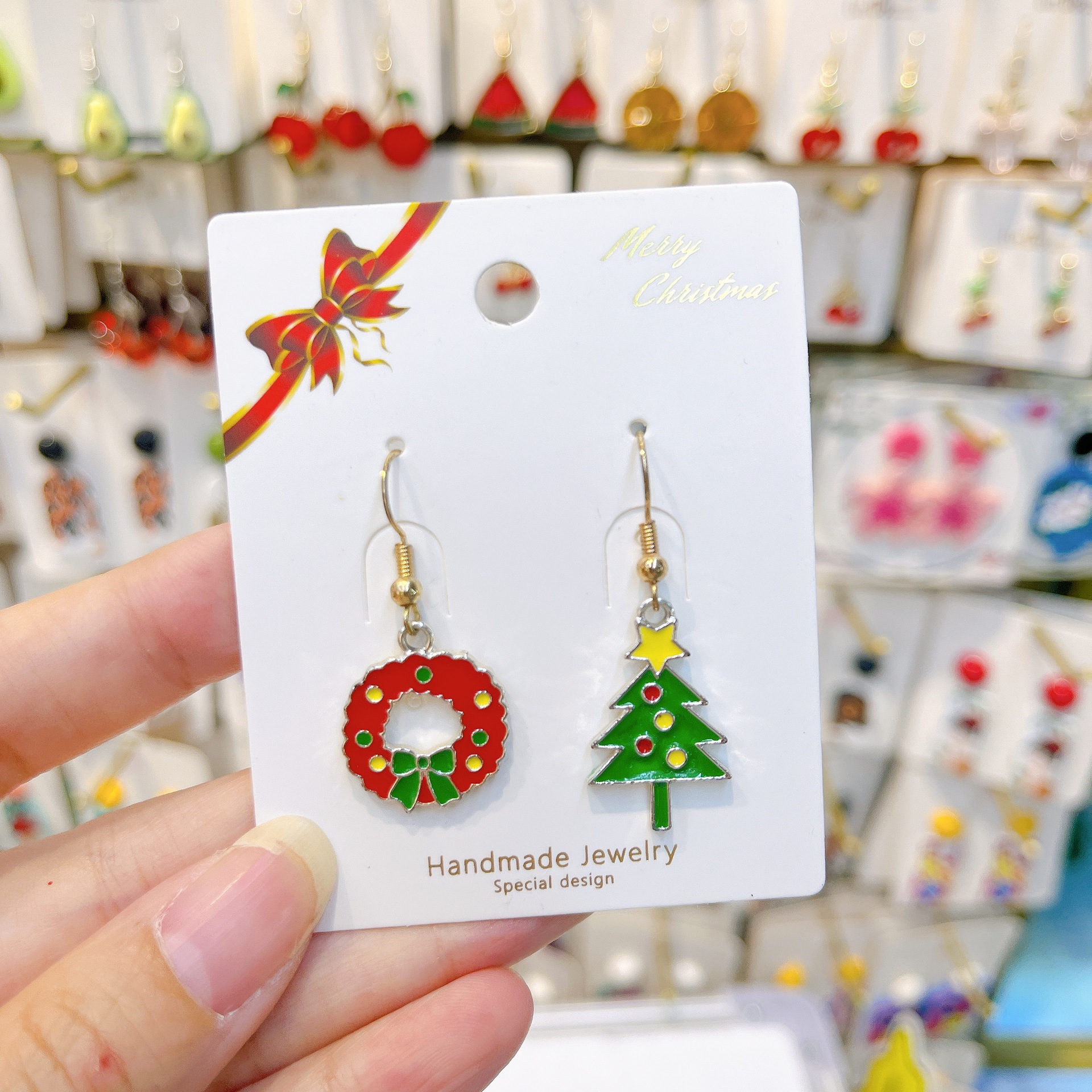 Aretes transfronterizos de Navidad europeas y estadounidenses aretes de aleación de árbol de Navidad