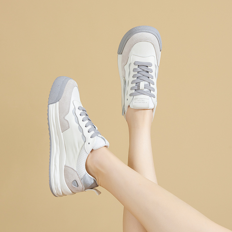 Petites chaussures de sport en cuir véritable blanc à semelle plate pour femmes, chaussures simples polyvalentes décontractées, nouvelle collection printemps 2023, Instagram_voghion.com