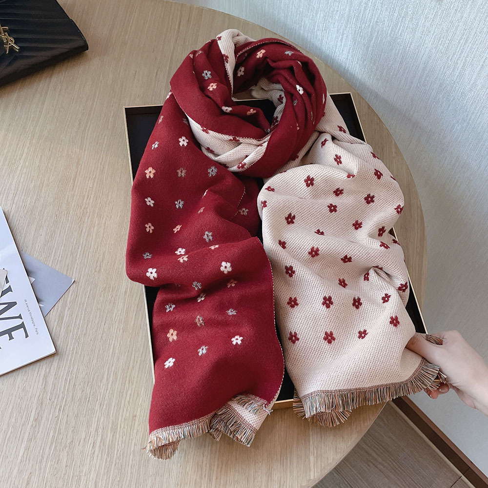 Version des berühmten Damen-Schals mit süßen kleinen Blumen im Kaschmir-Quasten-Stil für Damen, 192 x 62 cm, warm im Winter_voghion.com