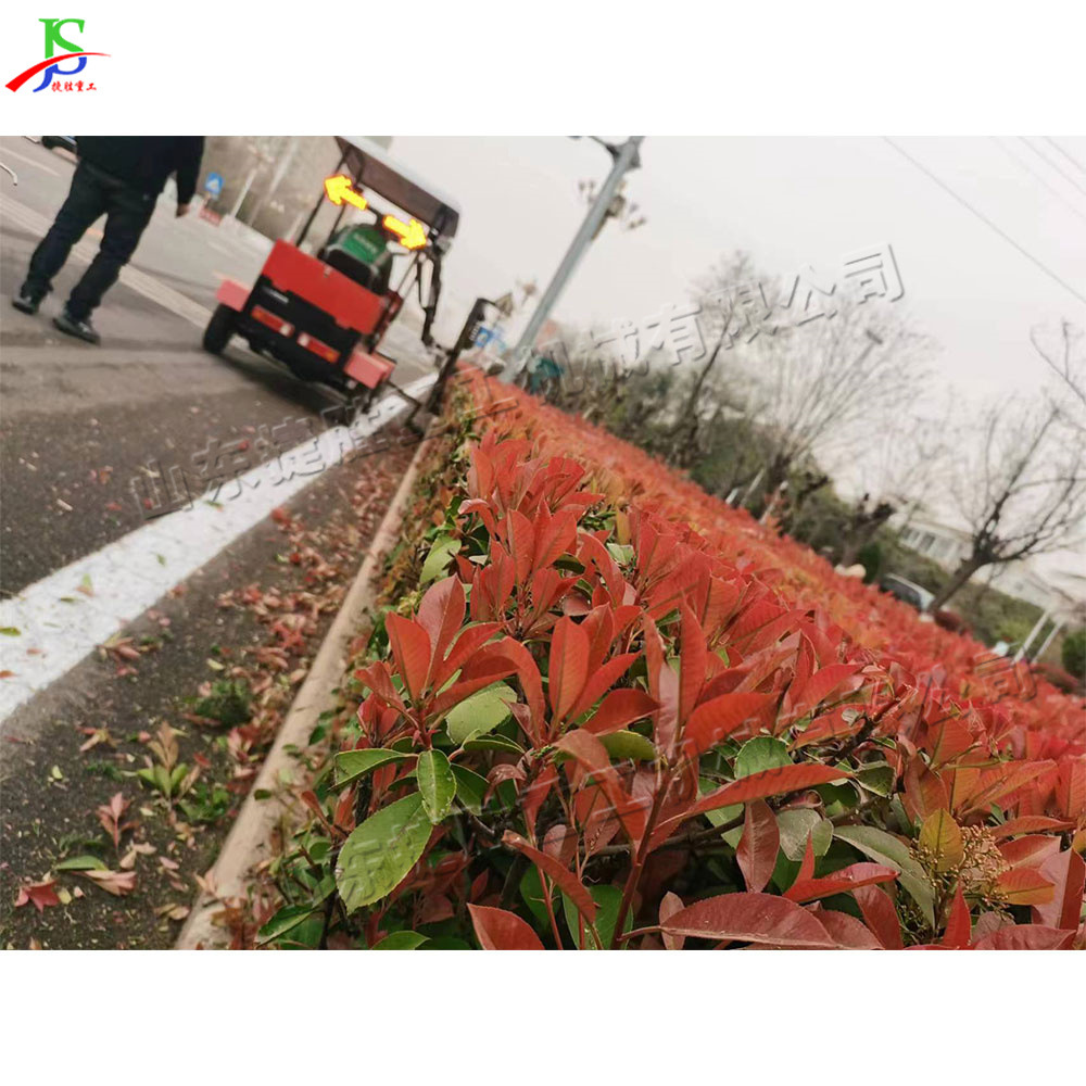 Cinturón verde de carretera municipal máquina de setos barrio cuadrado arbustos cortador tipo coche maquinaria de protección de plantas forestales