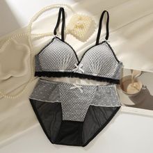 日系内衣女小胸聚拢薄款无钢圈新品蕾丝透气法式少女文胸罩套装新