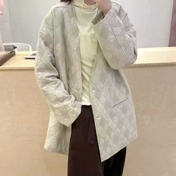 [Limited Special Offer] Versatile Quilted Micro-Carved V Neck Quilted Jacket, Double-Breasted, Light, Loose and Slim Cotton Jacket for Women
