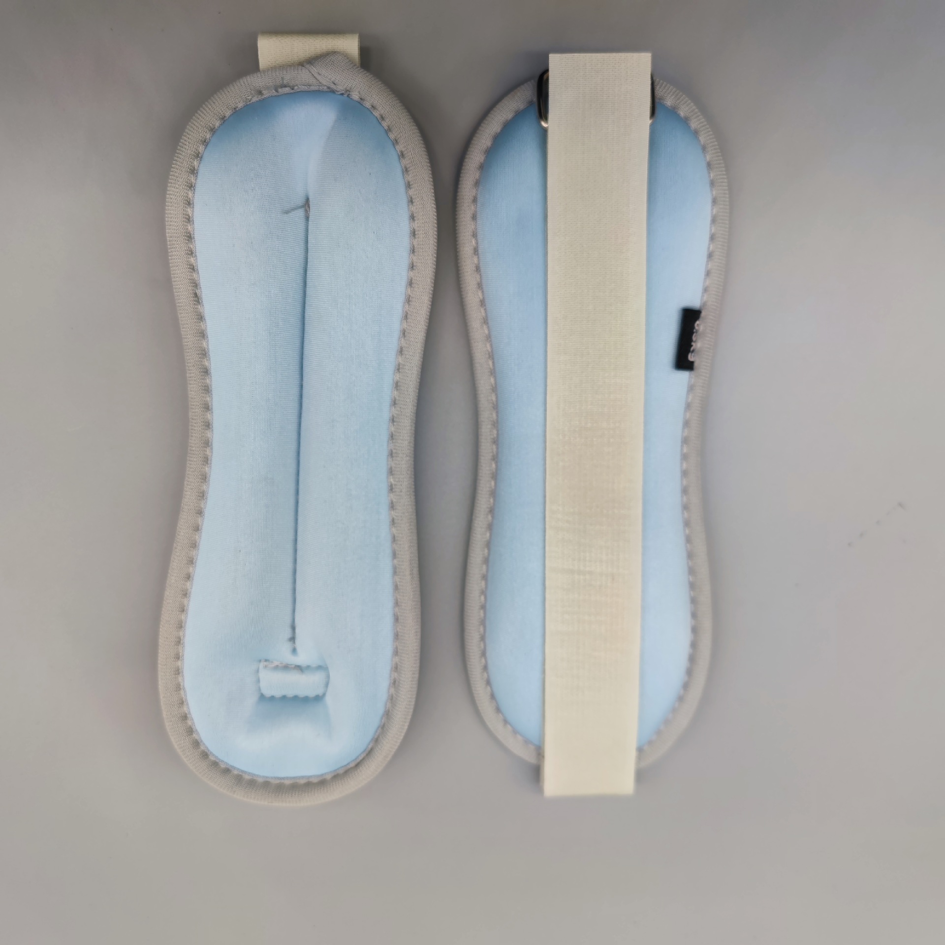 아쿠아 블루