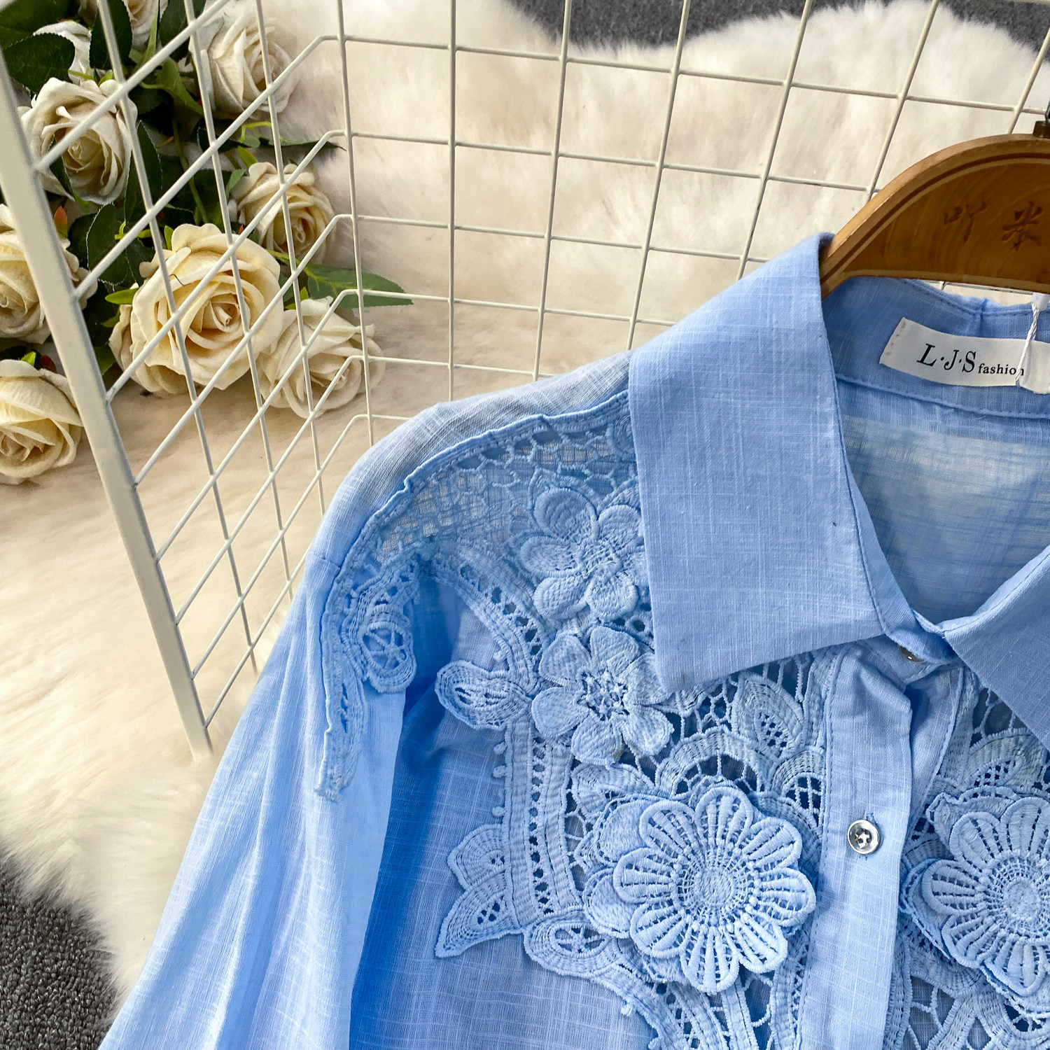 Women's Floral Collared Shirt Breathable Lace Top mid Length Cardigan Coat Casual Style Sun Protection Gentle Hollowed out for Spring And Autumn_ecoleips.com