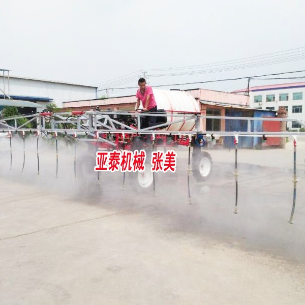 四轮自走式棉花喷药机 新疆用棉花打药机lchx