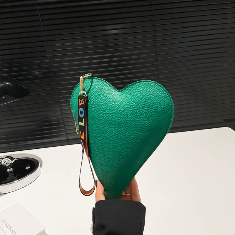 2024 moda transfronteriza mini pequeño corazón de melocotón bolso multicolor personalidad femenina bolso de embrague de color bolso colgante