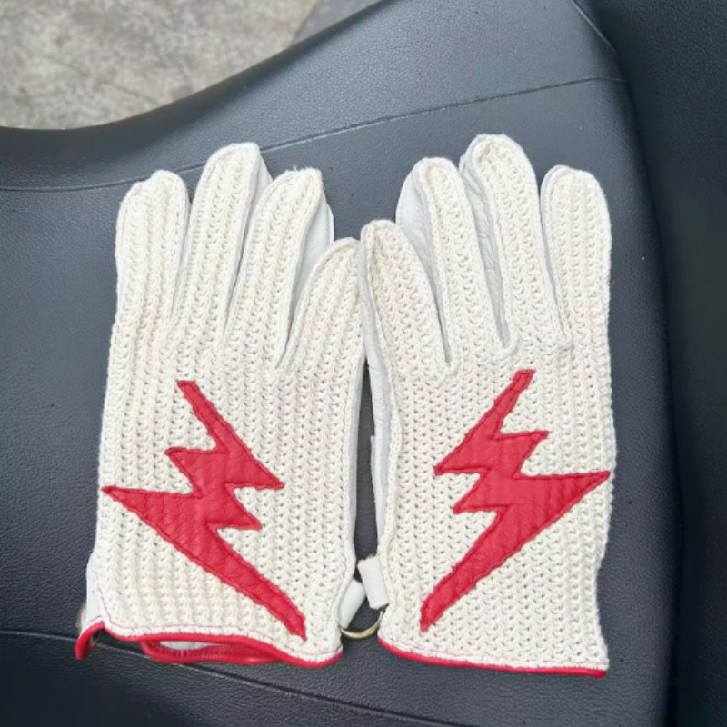 붉은 번개 소녀