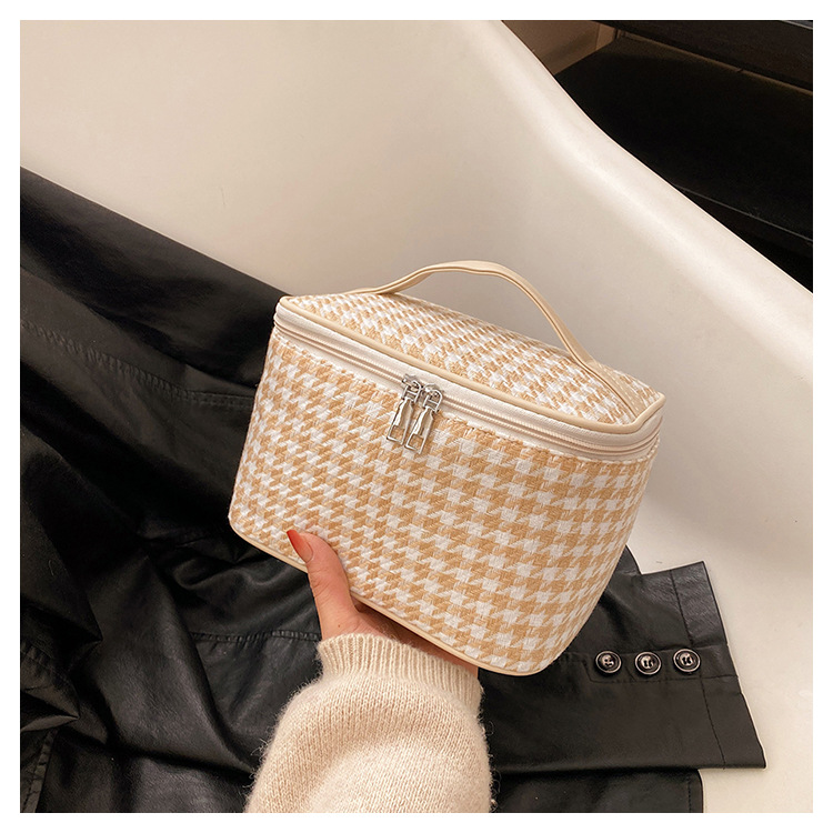 2024 neue Große Kapazität Qianniao Grid Business Reise Make-Up Lagerung Tragbare Hand gehalten Toiletten Tasche_voghion.com