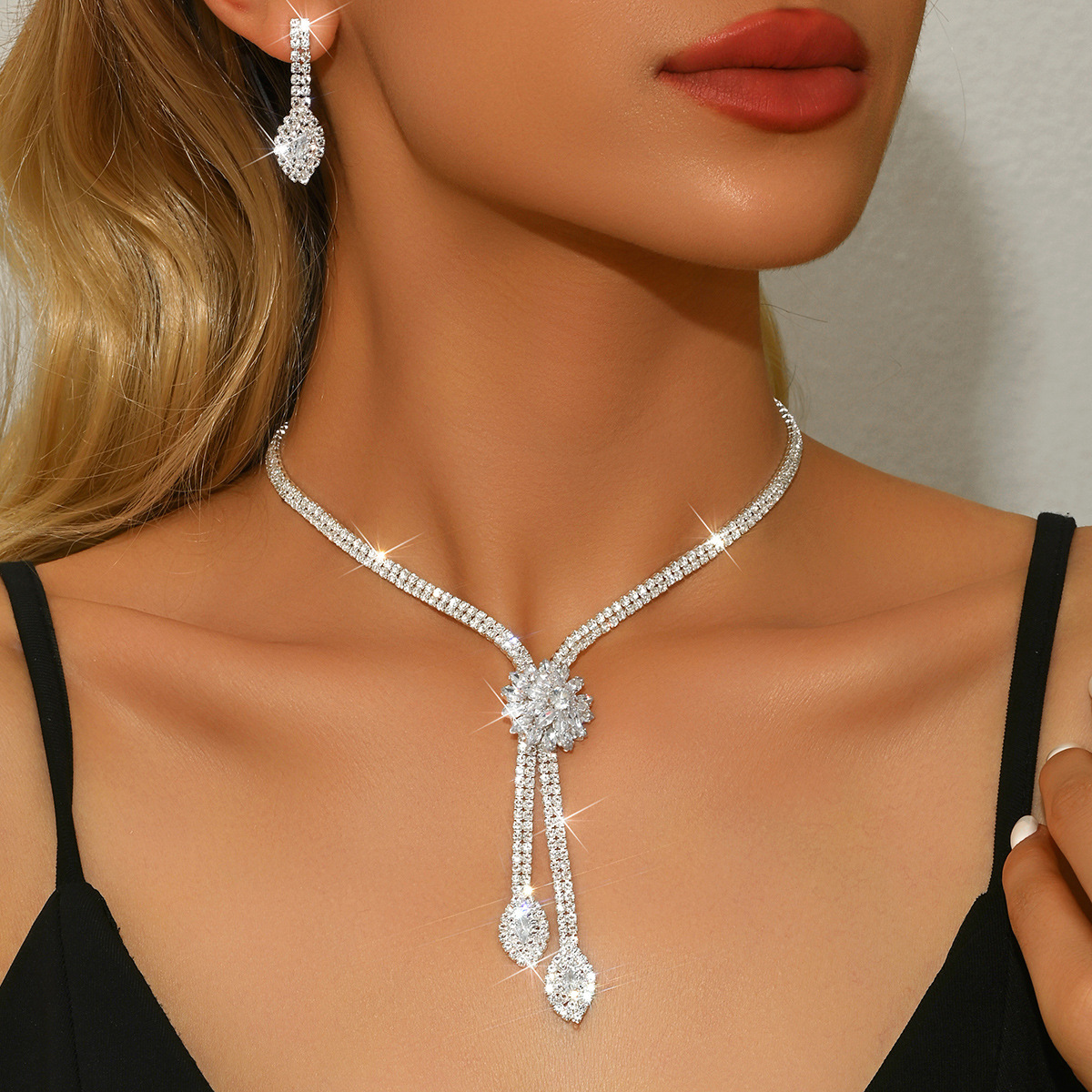 Transfronterizo Amazon Europa y América flores collares de zircon joyas de novia lujosas vestidos de boda joyas set accesorios de banquete