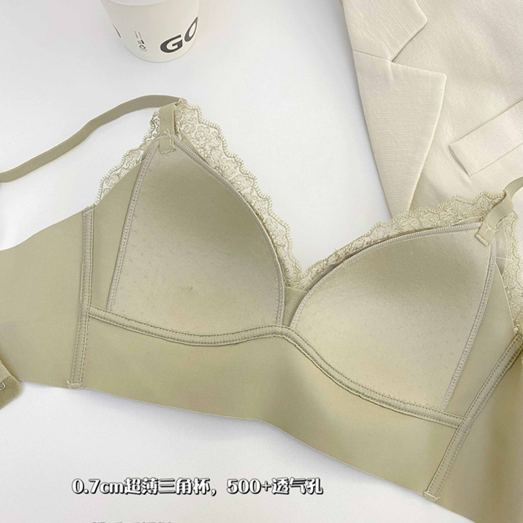 6064 otoño e invierno estilo romántico francés ropa interior de copa triangular de terciopelo de lujo ligero mujer simple y cómodo sujetador sin presión