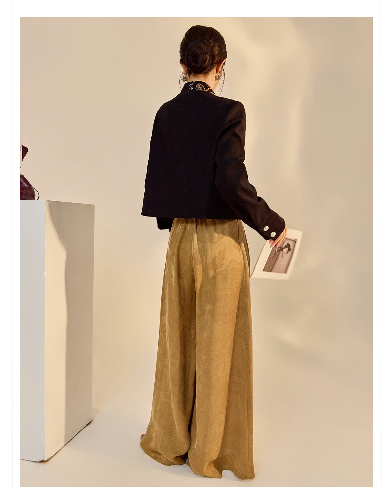 Quần ống rộng nữ phong cách Trung Hoa mới, chất rayon dệt vàng satin rủ — đen, Màu trắng nhạt, màu vàng chi tiết 16