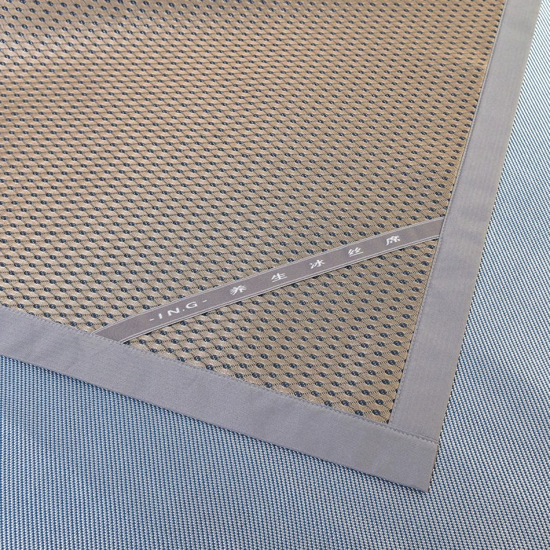 Nantong Home Textiles 2025 Новый мат из шелка льда с вышивкой стиль ледяной ротанговый коврик летний складывающийся мягкий коврик для кондиционера Производитель оптом