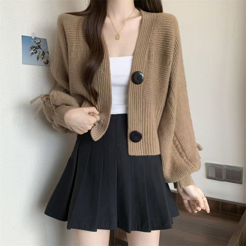 Women's Clothing Spring 2026 Lantern Sleeve V-Neck Knitted Sweater Women's Autumn and Winter Design Loose Versatile Short Style