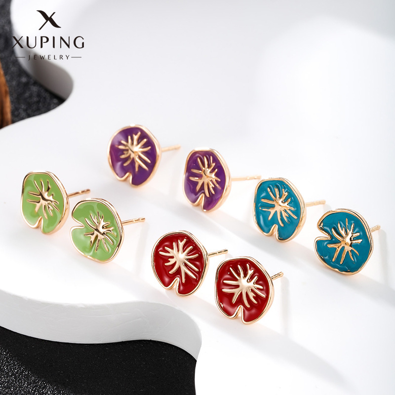 Xuping joyería colorido esmalte gota aceite hoja de loto Stud pendientes mujer japonesa y coreana moda pequeña hoja fresca pendientes
