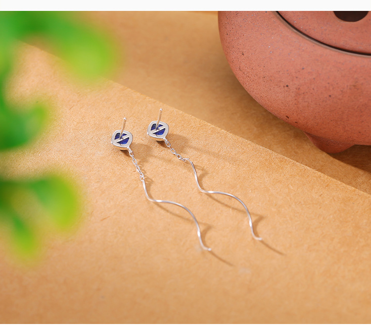 Khuyên tai bạc S925 dáng dài đính đá lapis lazuli đỏ phong cách retro — Mẫu đỏ nam chi tiết 5