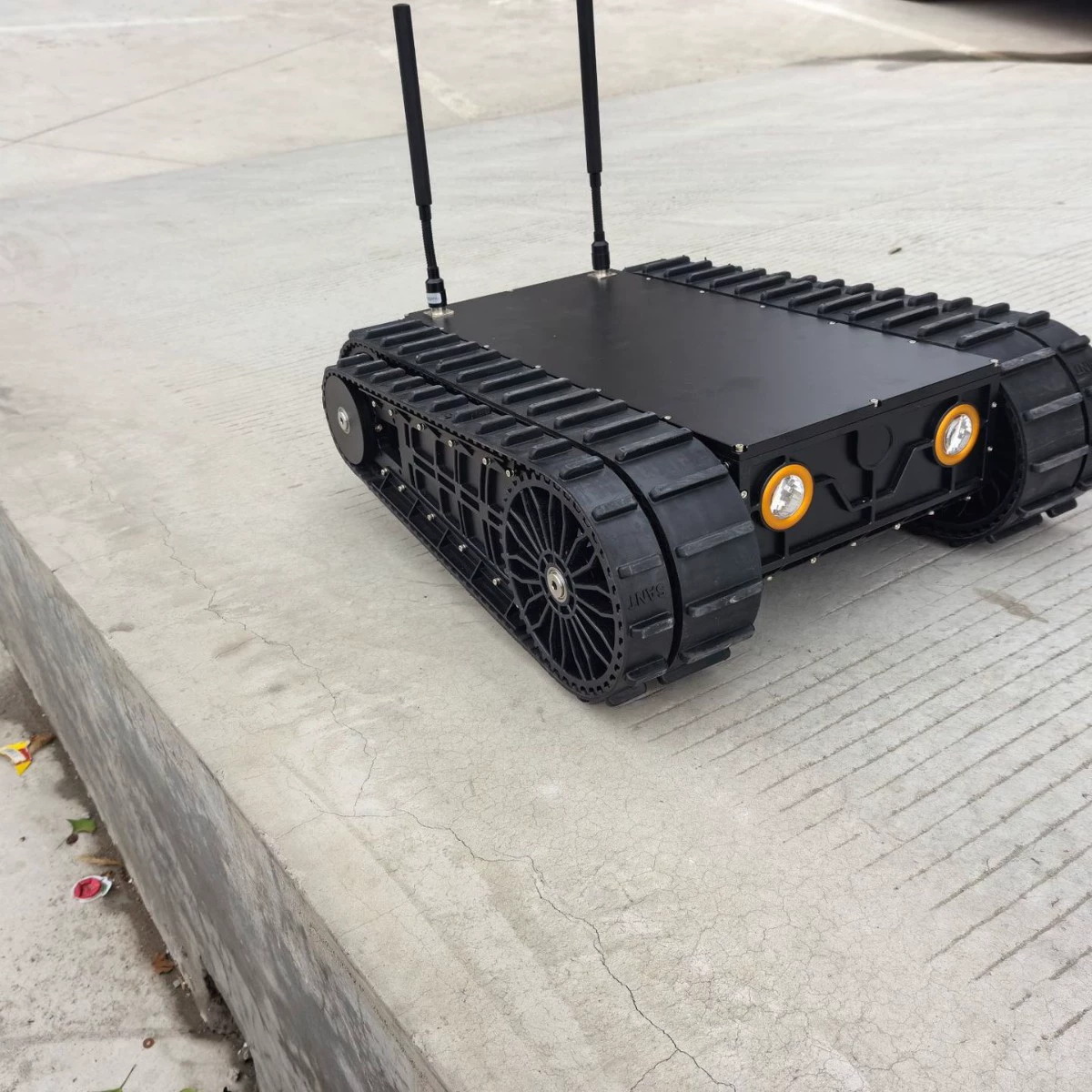 Поисковый робот для поиска руин Поисковый робот для поиска стихийных бедствий