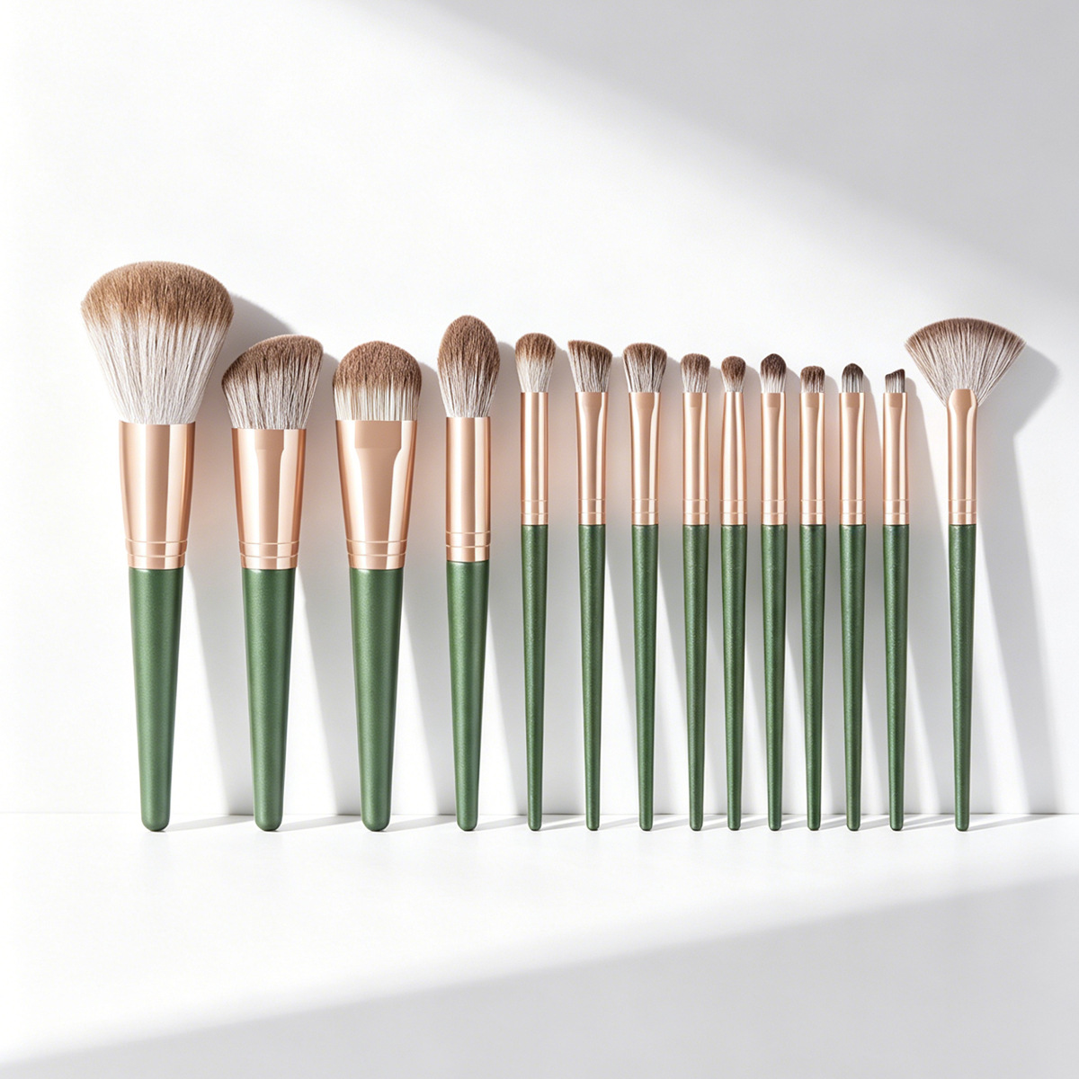 Juego de 14 Brochas de Maquillaje Green Cloud, Herramientas de Belleza, Juego de Brochas Verdes, Herramientas de Maquillaje, Envío Directo Transfronterizo, Entrega Directa de Fábrica