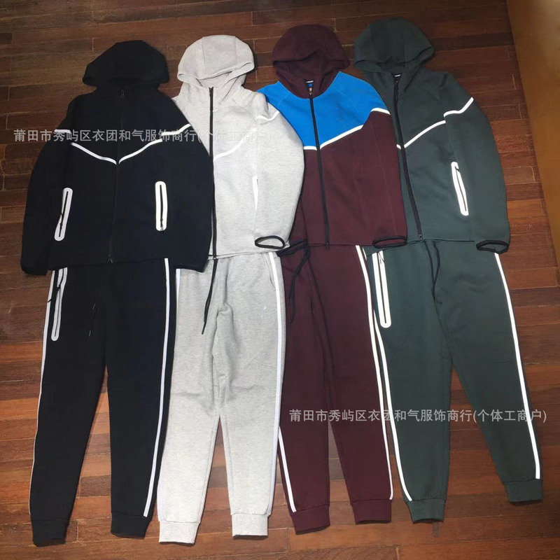 Spring and Autumn 2025 Men's Casual Sports Reflective Strip Cotton Hooded Jacket and Sweatpants 754 and 762 suit Spring and Autumn 2025 Men's Casual Sports Reflective Strip Cotton Hooded Jacket and Sweatpants 754 and 762 suit