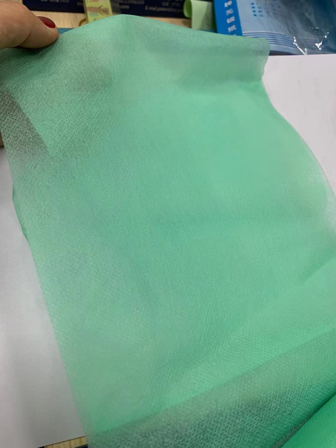 生产浅绿色SSS芝麻纹口罩PP布材料25克17.5cm口罩外层