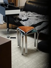 北欧轻奢中古风凳子家用可叠放多巴胺凳面座椅三角凳梳妆凳子新J&