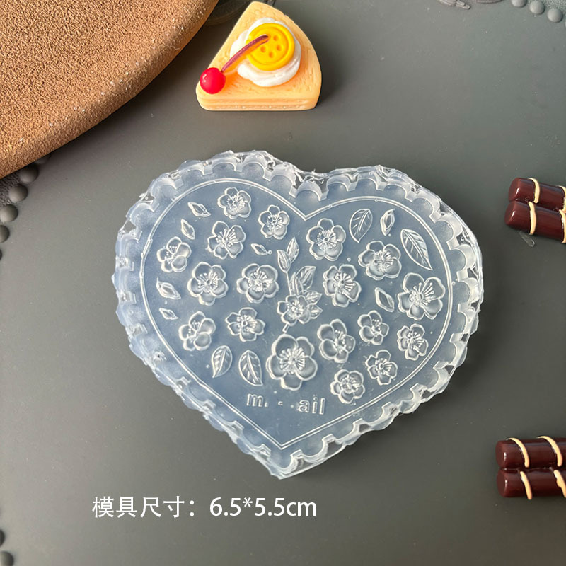 Venta caliente transfronteriza molde de manicura de alta transparencia animal de dibujos animados oso bowknot ramo DIY modelo de manicura en relieve tridimensional