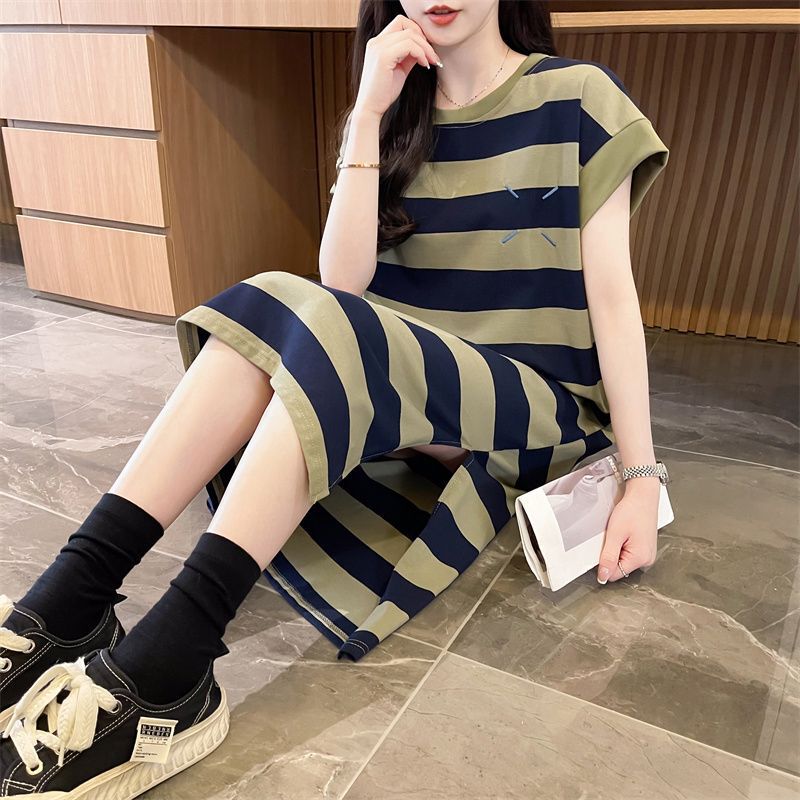 Horizontal Stripe Pure Cotton dress Women's Short-sleeved Over-the-knee Tight Waist Slim-fit Casual Belly-covering Simple Eaty Long T-shirt Skirt Horizontal Stripe Pure Cotton dress Women's Short-sleeved Over-the-knee Tight Waist Slim-fit Casual Belly-covering Simple Eaty Long T-shirt Skirt