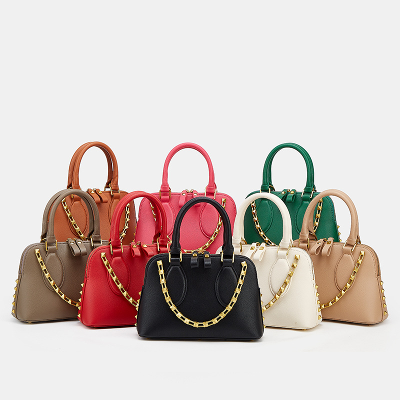 Leather Shoulder Bag With Chain And Rivet Details For Women_voghion.com