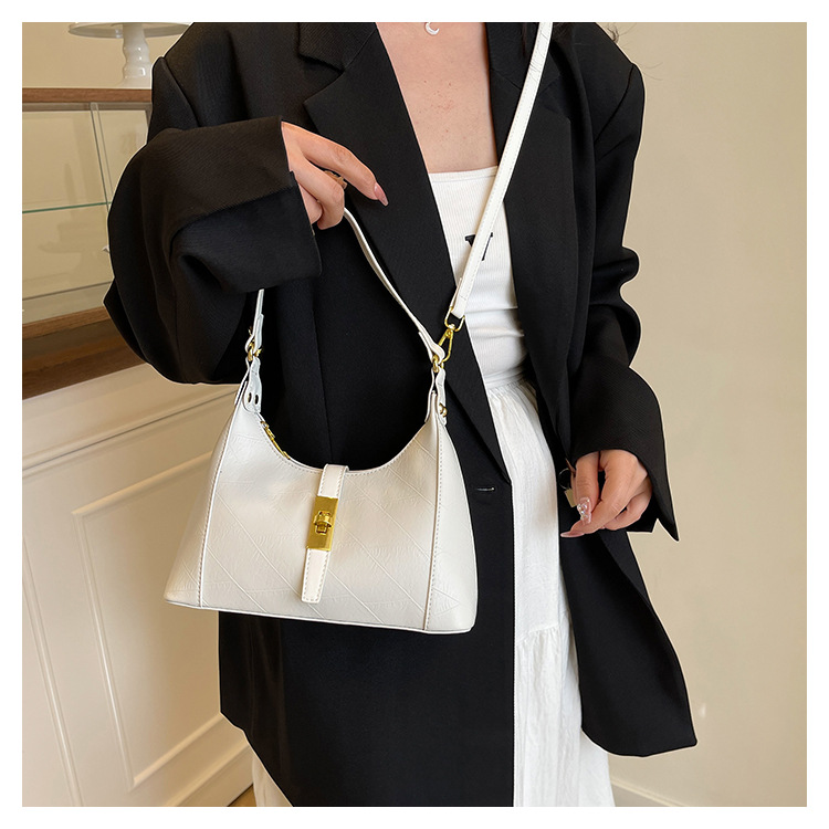 540g Weight Polyester Lining Material Sewing Thread Fashion Element Zipper Closure Type Single Shoulder Strap Strap Type Shoulder Bag Bags Type Daily Occasion Pu Leather Material Solid Color Pattern All Seasons Season Women's Gender Streetwear Style Oval Shape Medium Size Women's Medium Pu Leather Solid Color Streetwear Sewing Thread Oval Zipper Shoulder Bag 1
