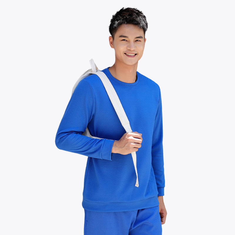 Otoño e Invierno que basa el suéter de los hombres caliente simple moda Klein azul suelta color sólido suéter manga larga suéter image 9