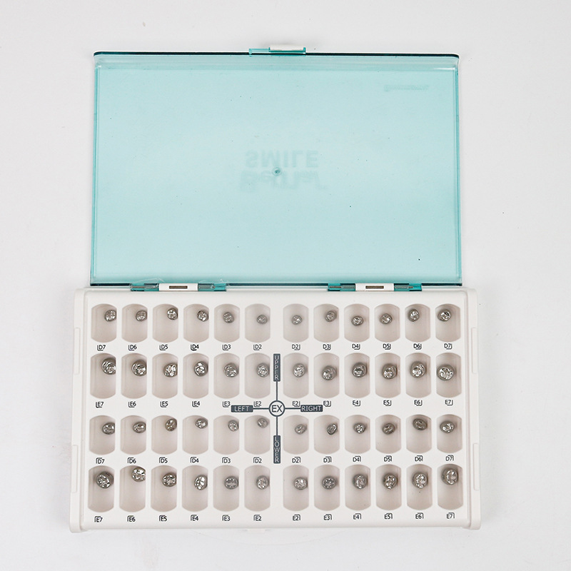 Dental Dientes caducifolios para niños Corona preformada de acero inoxidable Corona para niños Material de corona temporal Dientes caducifolios Relleno Moldeado Traje de corona