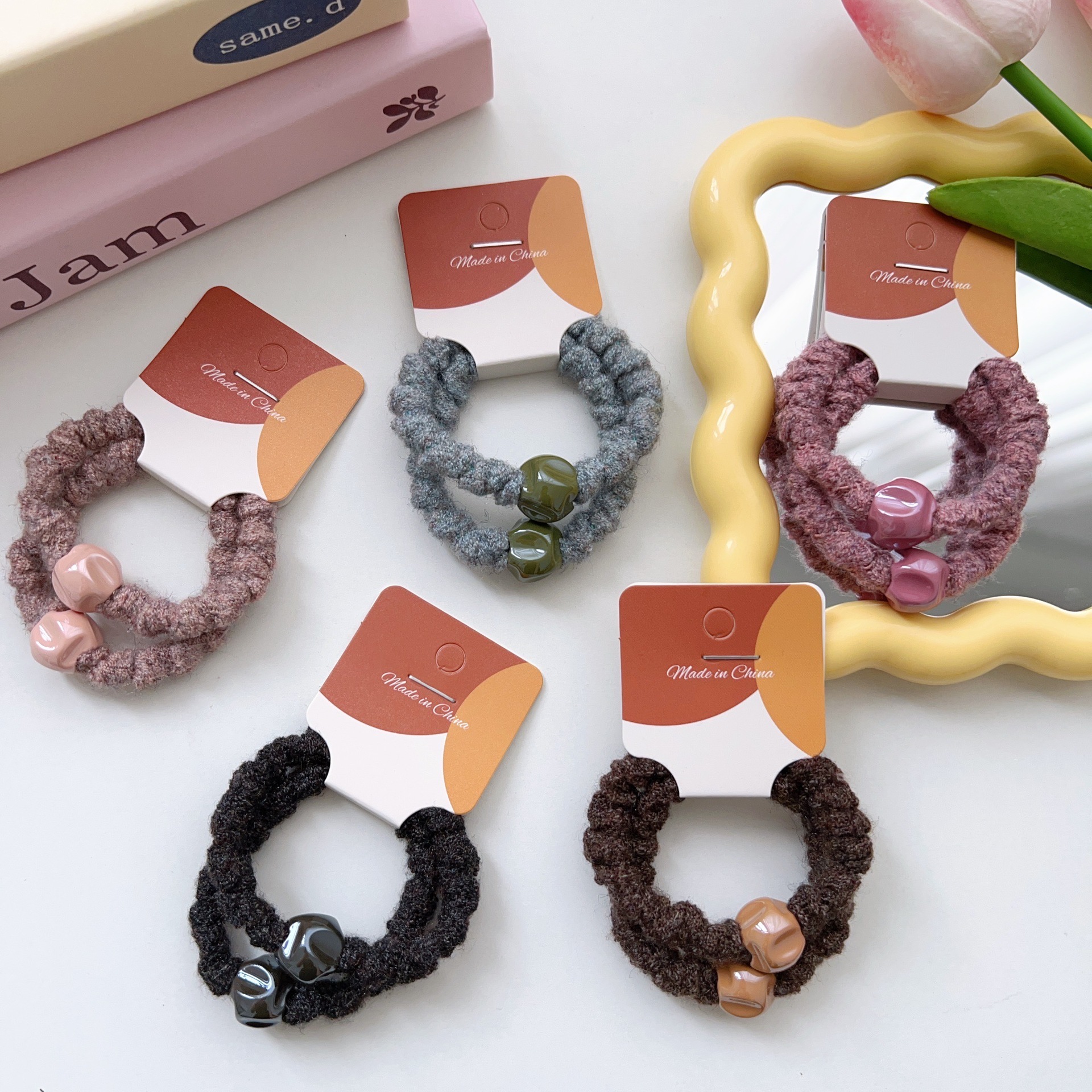 Winter and Autumn Style Plush Geometric Hair Ties with High-Quality Elastic Bands for Stylish Hairstyles, Basic Hair Accessories for Wholesaling