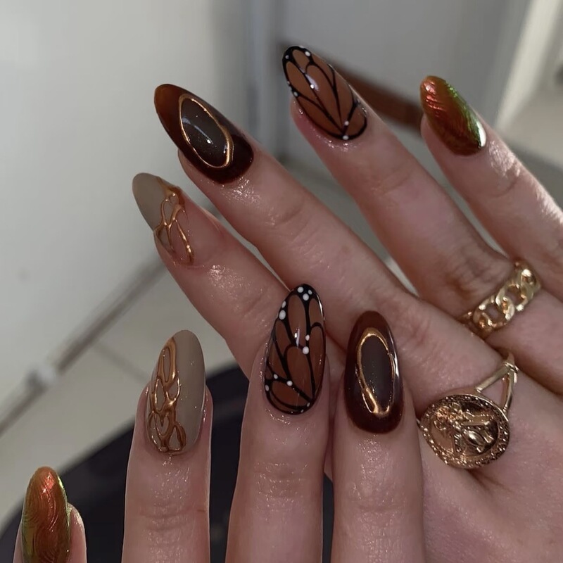 Ins European and American Chocolate Brown Wearable Nails Butterfly Gilt High-End Niche Nail Art Patch Art Pure Lust Sexy