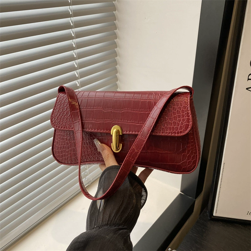 Нишевая сумка-багет для женщин, дропшиппинг, 2025, новая, с крокодиловым принтом, корейский стиль, простая, универсальная, на плечо