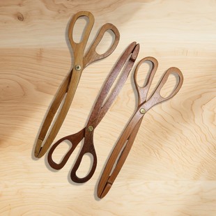Wooden portable food clip kitchen home barbecue food clip dessert cake bread clip manufacturers wholesale logo