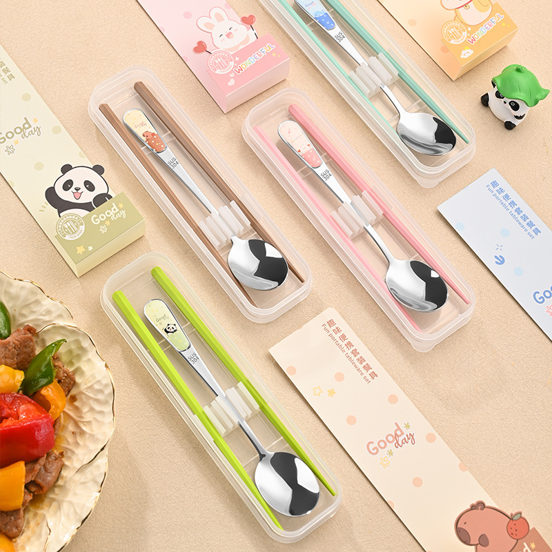304ステンレス携帯食器かわいいアニメ子供食器学生箸スプーンフォーク食器3点セット|undefined