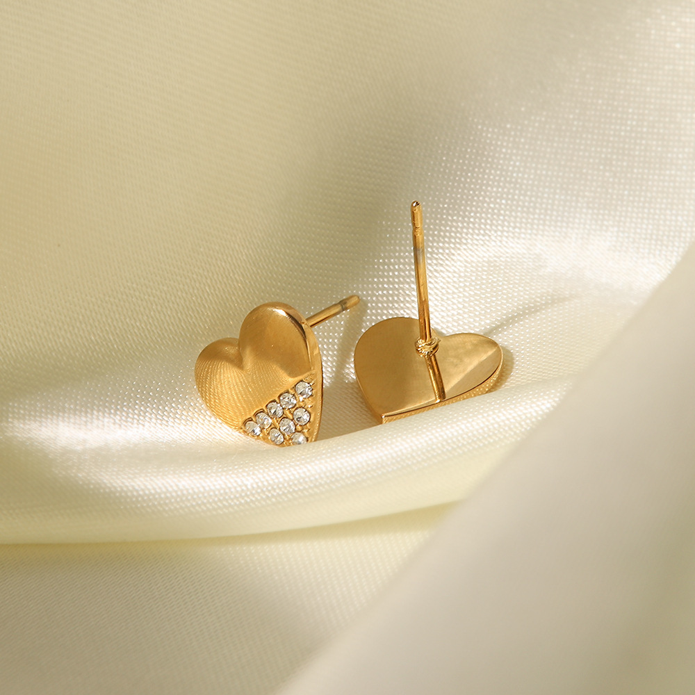 Sweet Heart Shape Stainless Steel Gold Plated Artificial Diamond Ear Studs 1 Pair