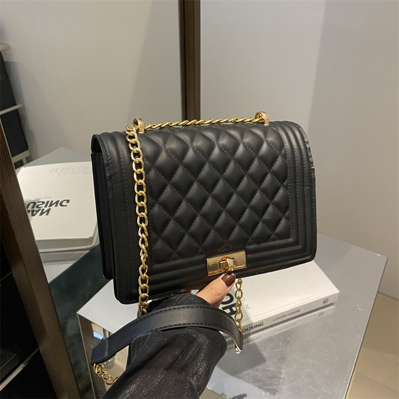 Bolso de cadena de diamante de alta sensación 2024 nuevo bolso cuadrado de moda nicho universal bolso de hombro casual