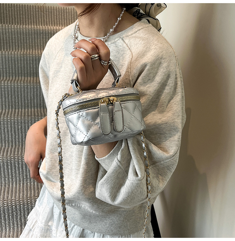 169g Weight Zipper Closure Type Single Shoulder Strap Strap Type Shoulder Bag Bags Type Casual Occasion Pu Leather Material Solid Color Pattern All Seasons Season Women's Gender Streetwear Style Square Shape Women's Pu Leather Solid Color Streetwear Square Zipper Shoulder Bag 25