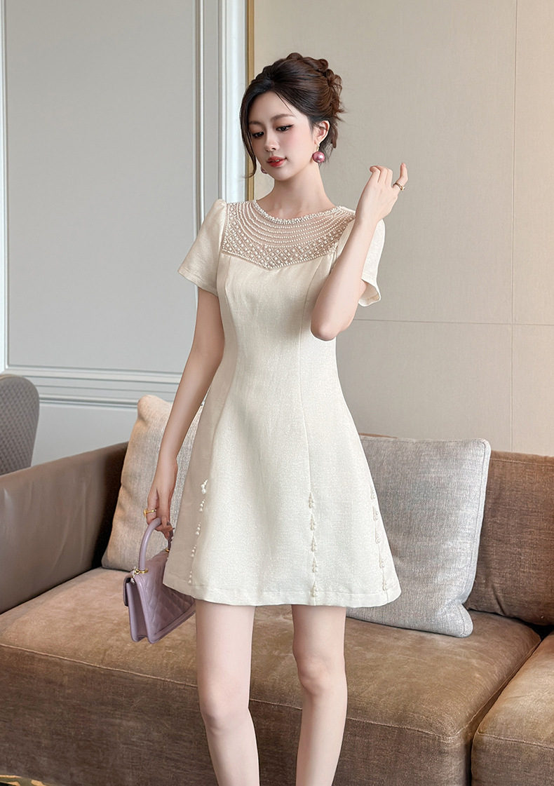 Đầm suông nữ midi cổ tròn thắt eo đính ngọc trai phong cách Pháp — mơ chi tiết 8